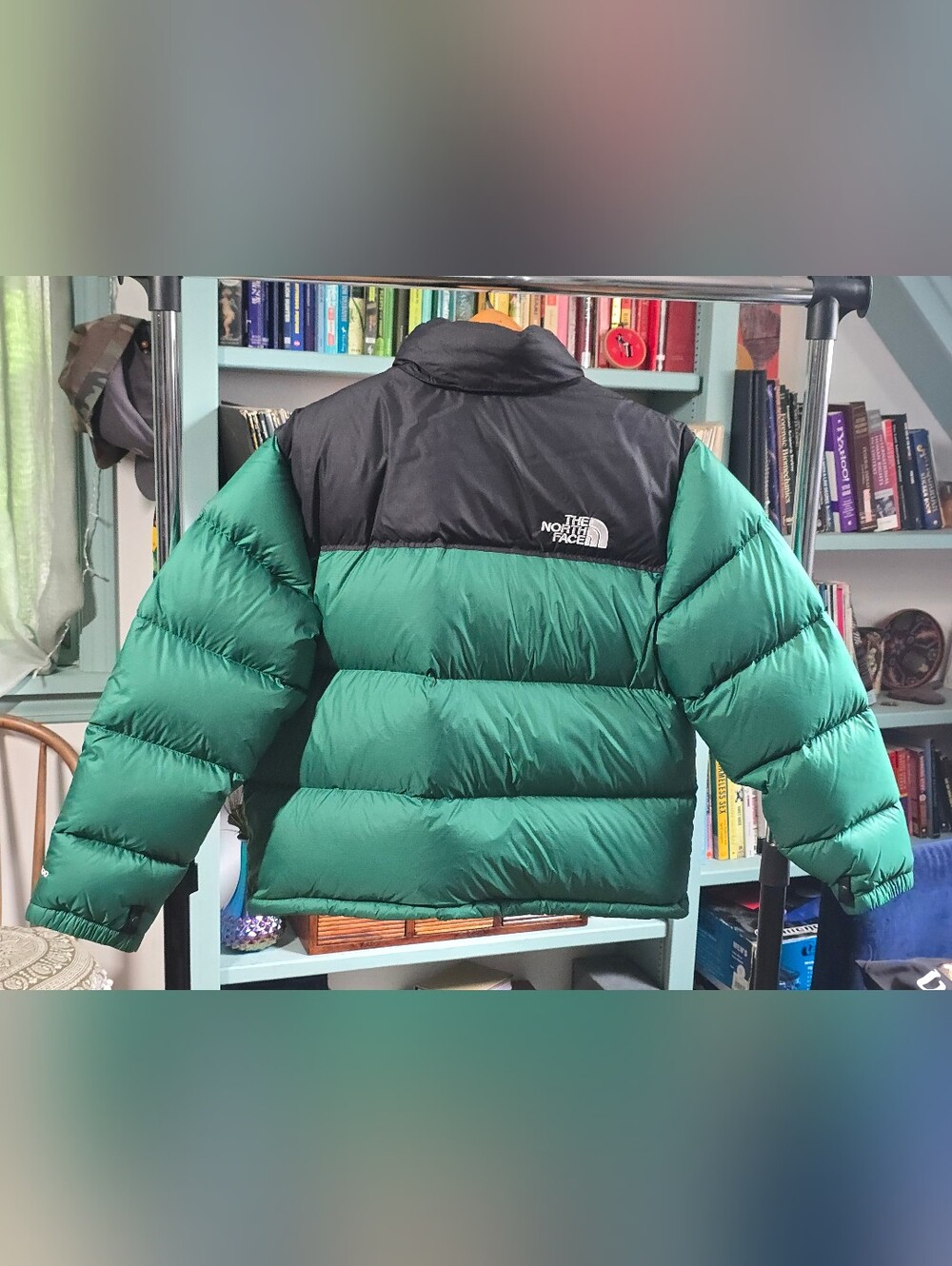 The North Face Women's Puffer Jacket - Picture 2 of 3